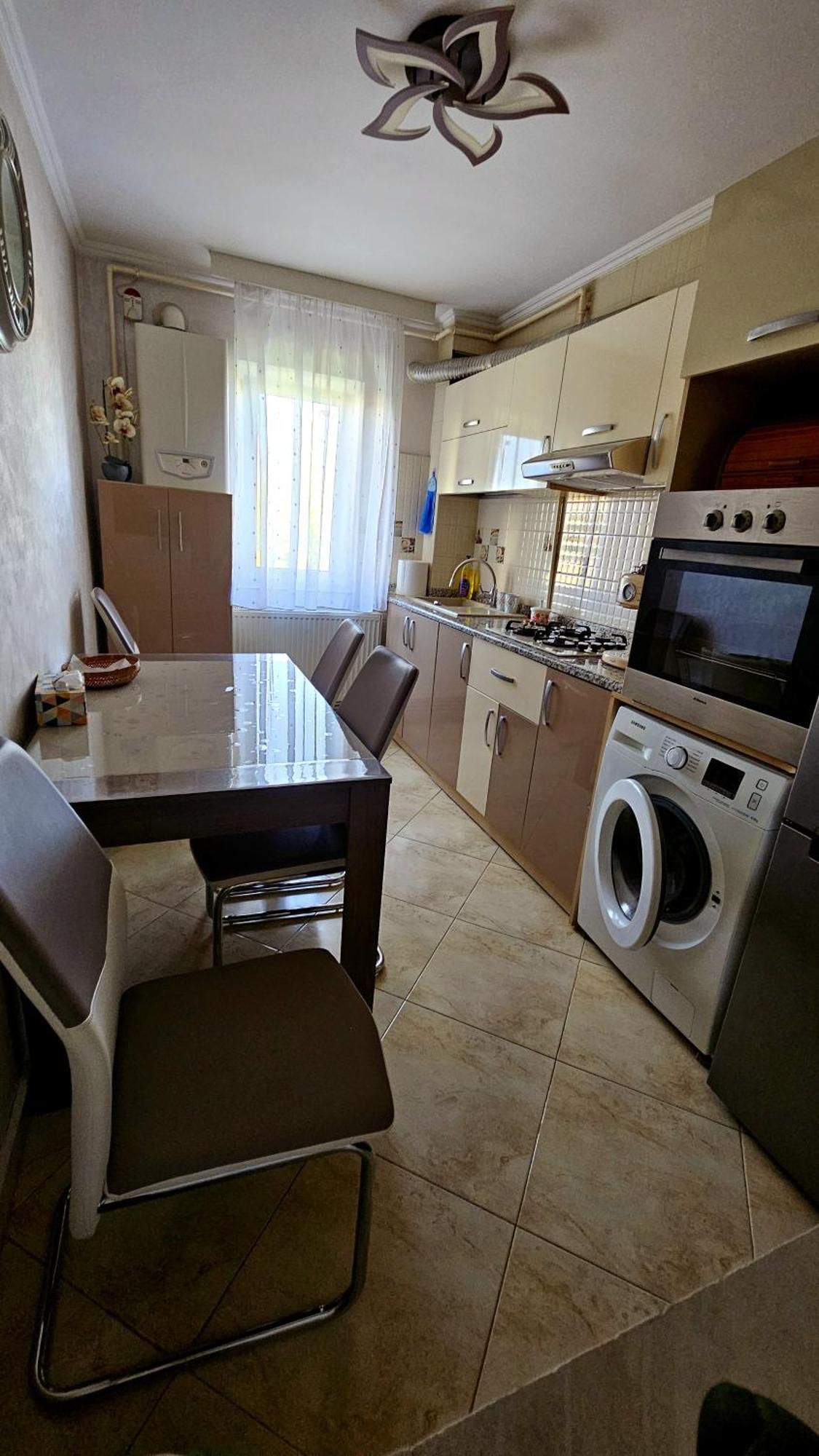 Rose Residence Buzău Esterno foto